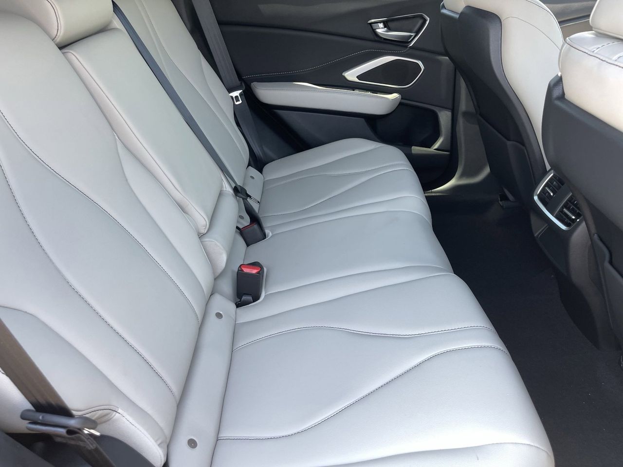 New 2026 Platinum White Pearl Acura SH-AWD image 15