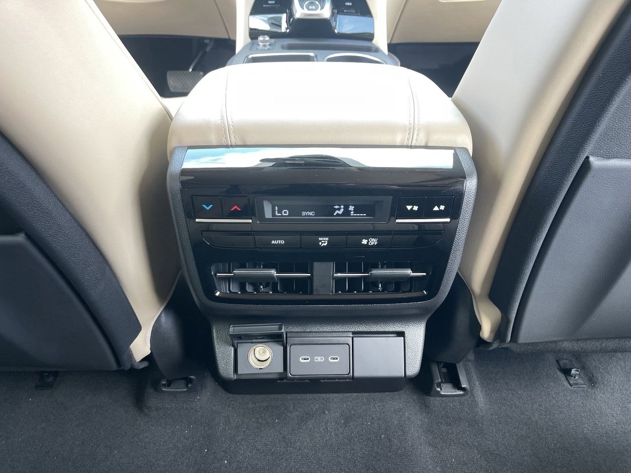 New 2026 Platinum White Pearl Acura FWD Technology Package image 17