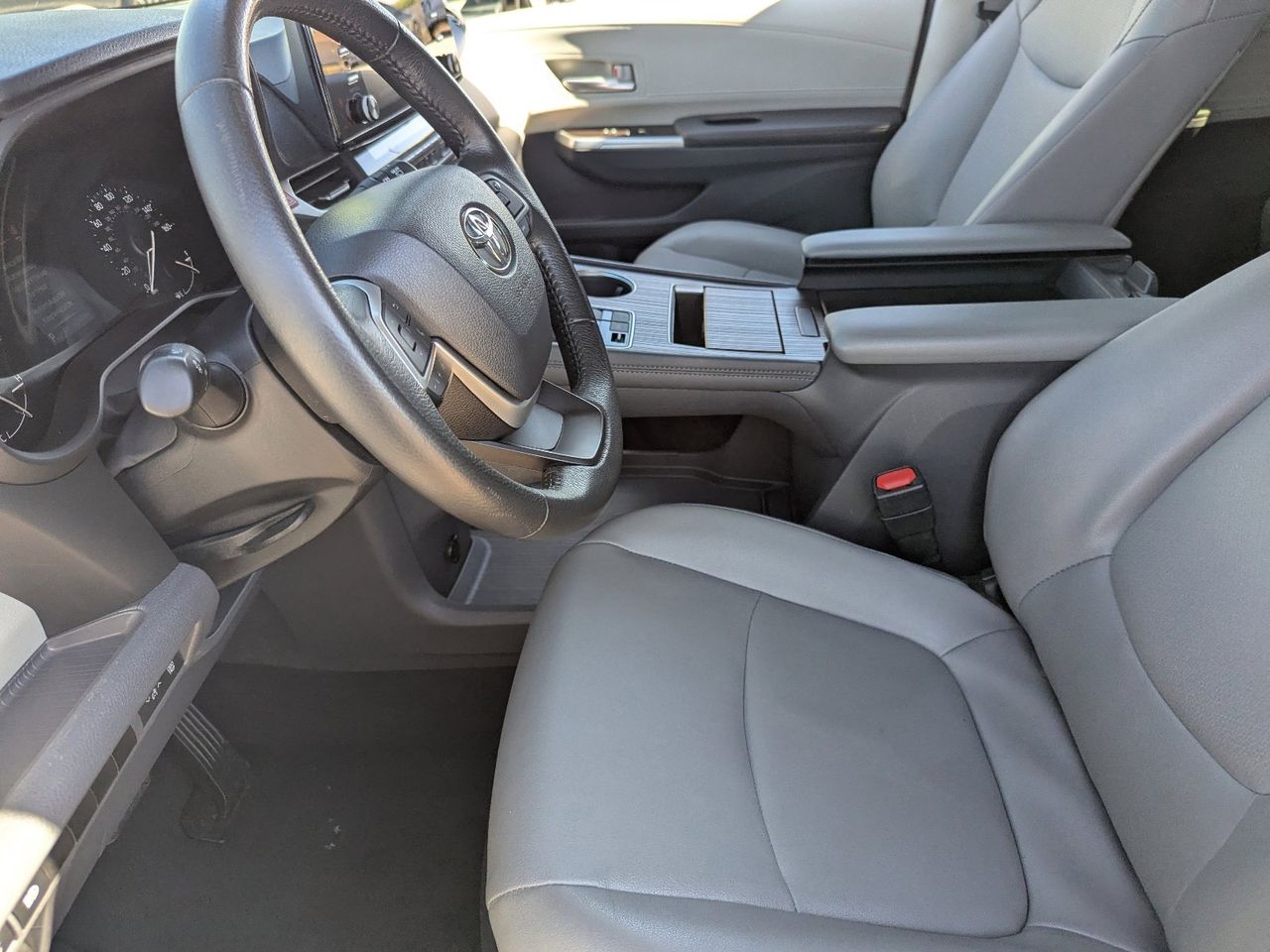 Used 2024 Celestial Silver Metallic Toyota XLE 8 Passenger image 28