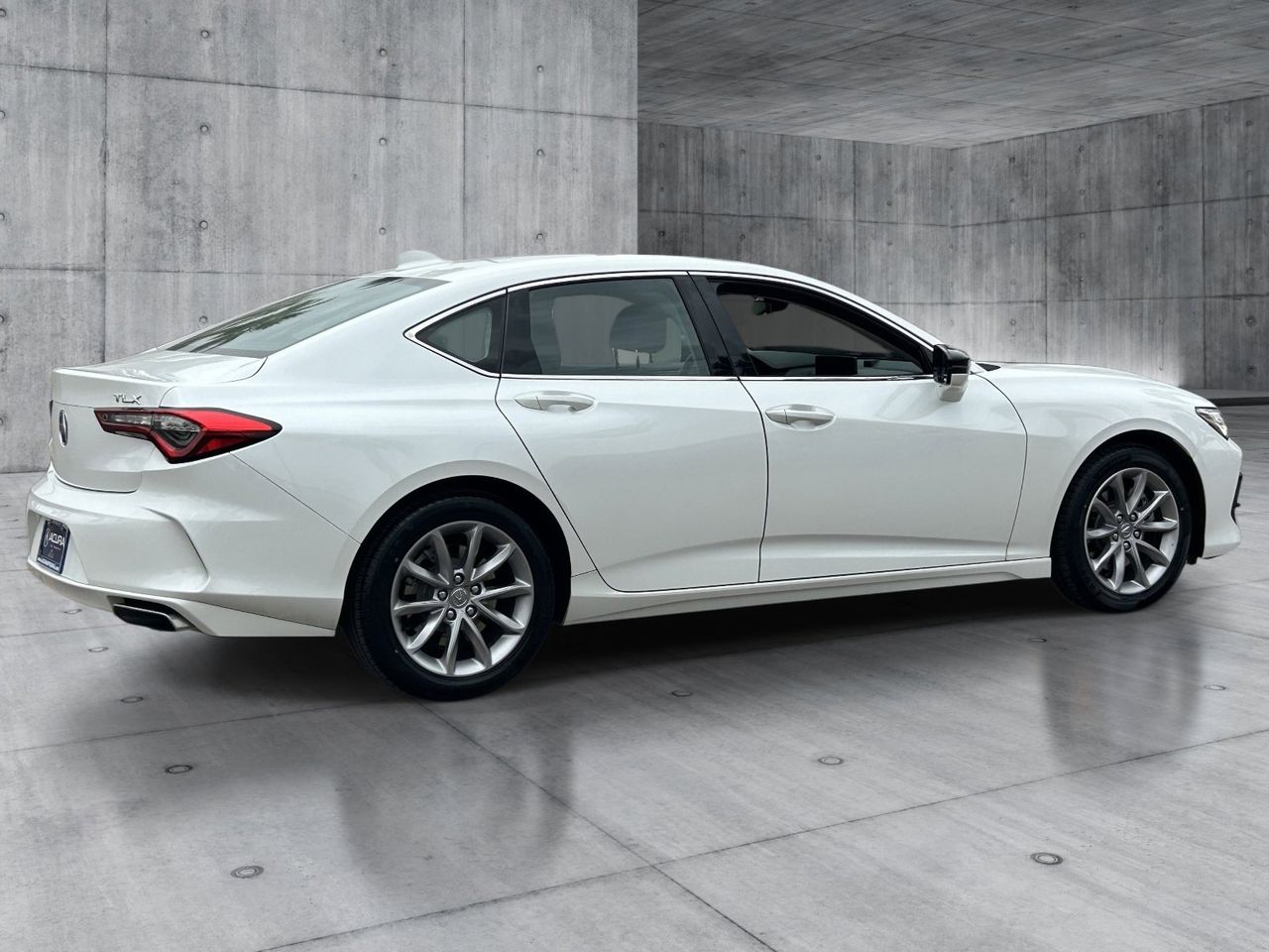 Certified Used 2023 Platinum White Pearl Acura Premium Base image 6