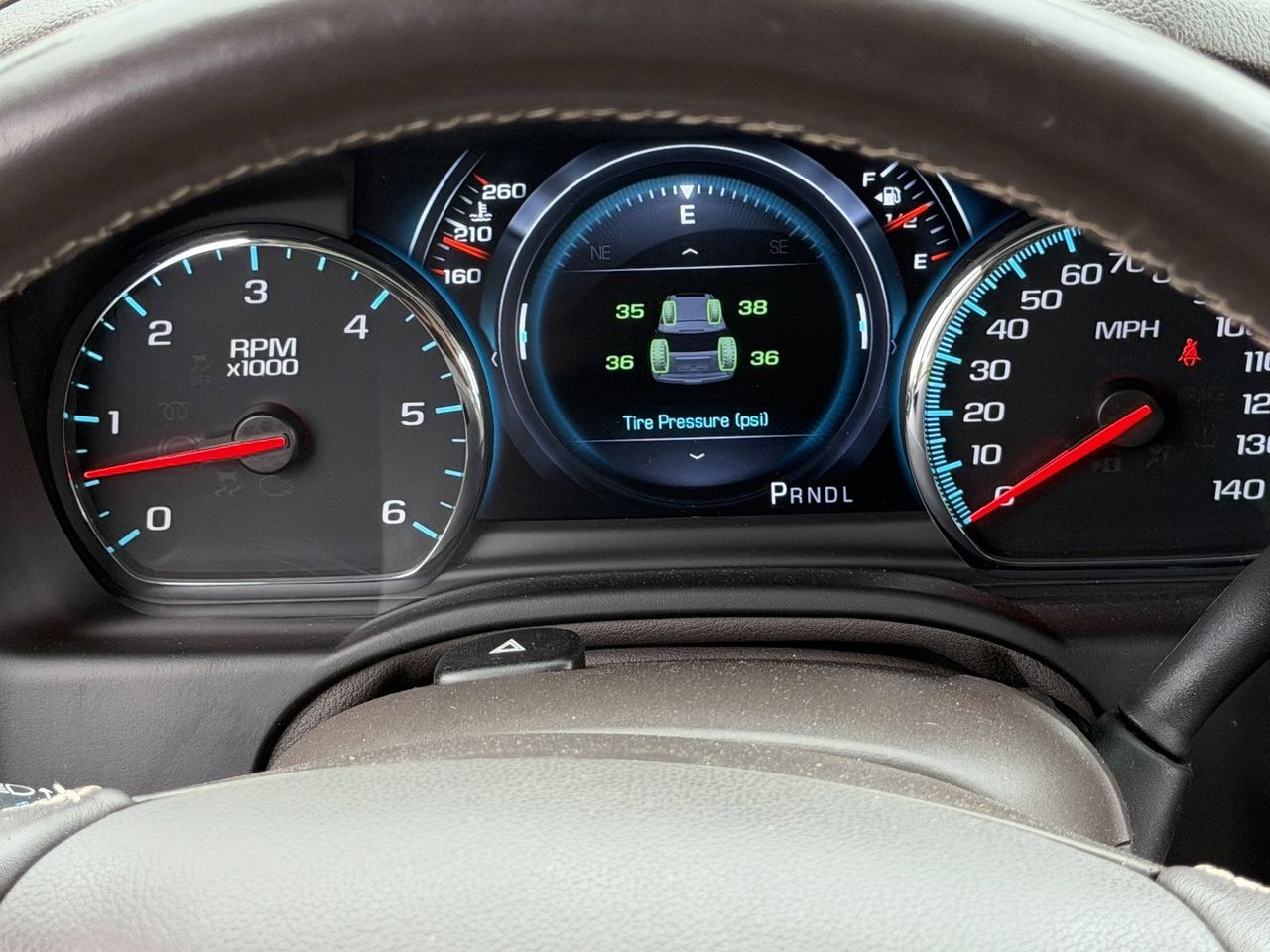 Used 2019 White Frost Tricoat GMC Denali image 27