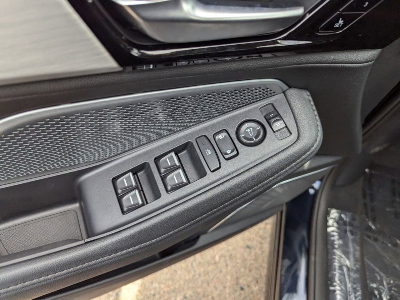 New 2026 Majestic Black Pearl Acura SH-AWD image 16