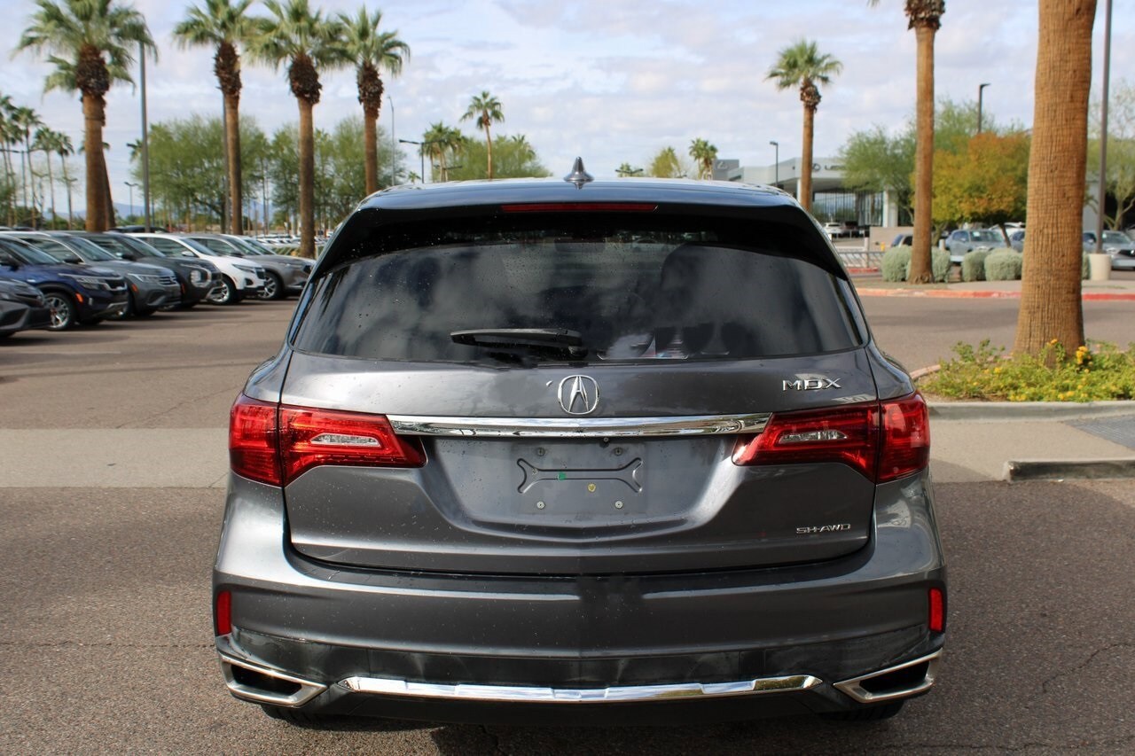 2017 Acura MDX SH-AWD photo 4