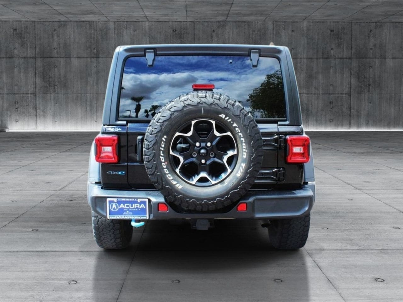 Used 2021 Black Clearcoat Jeep Unlimited Rubicon 4xe image 4