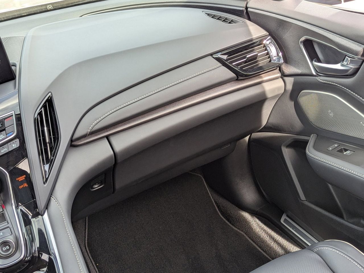 Certified Used 2025 Liquid Carbon Metallic Acura Advance Package SH-AWD image 20