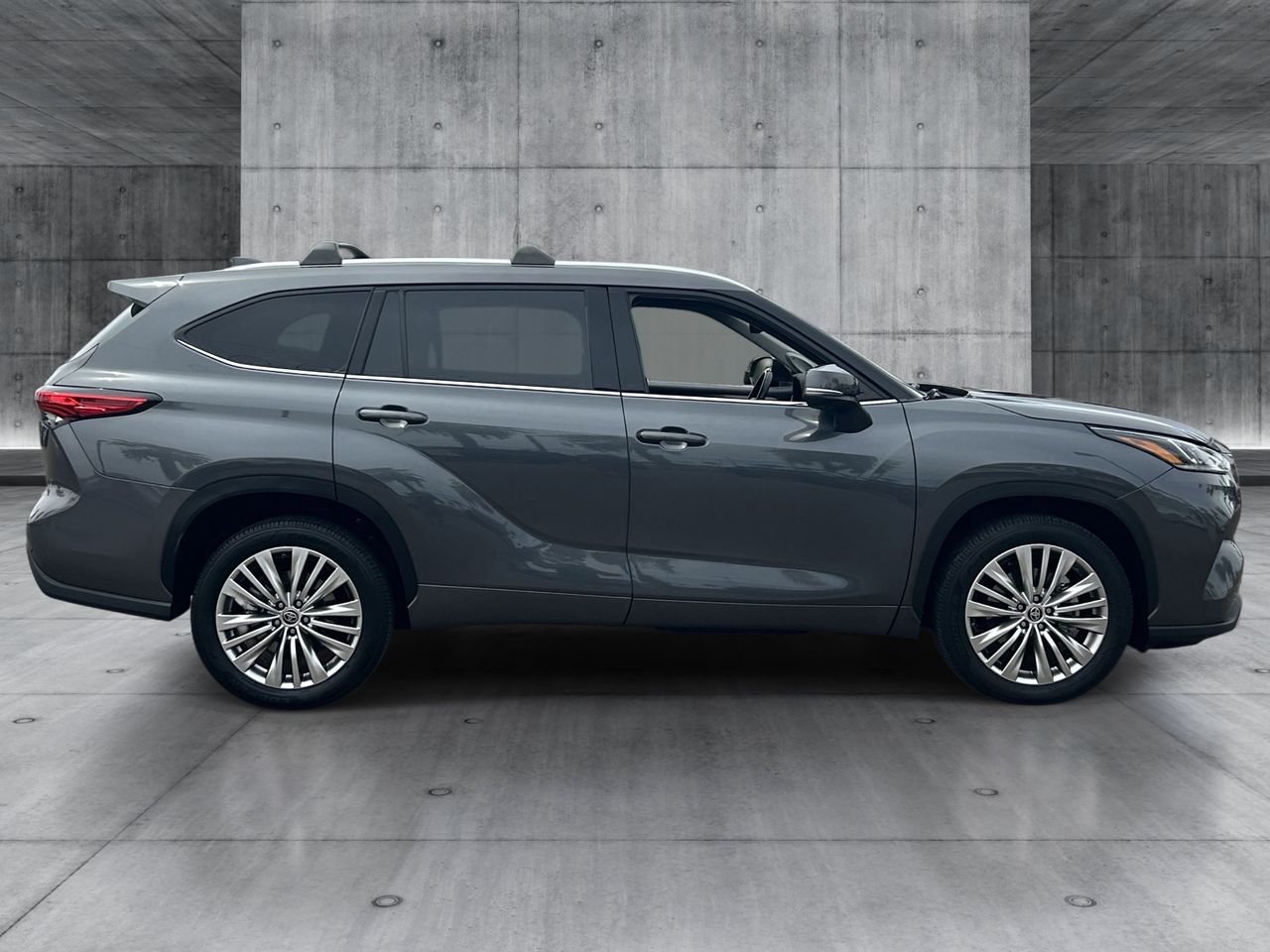 Used 2023 Magnetic Gray Metallic Toyota Platinum image 6