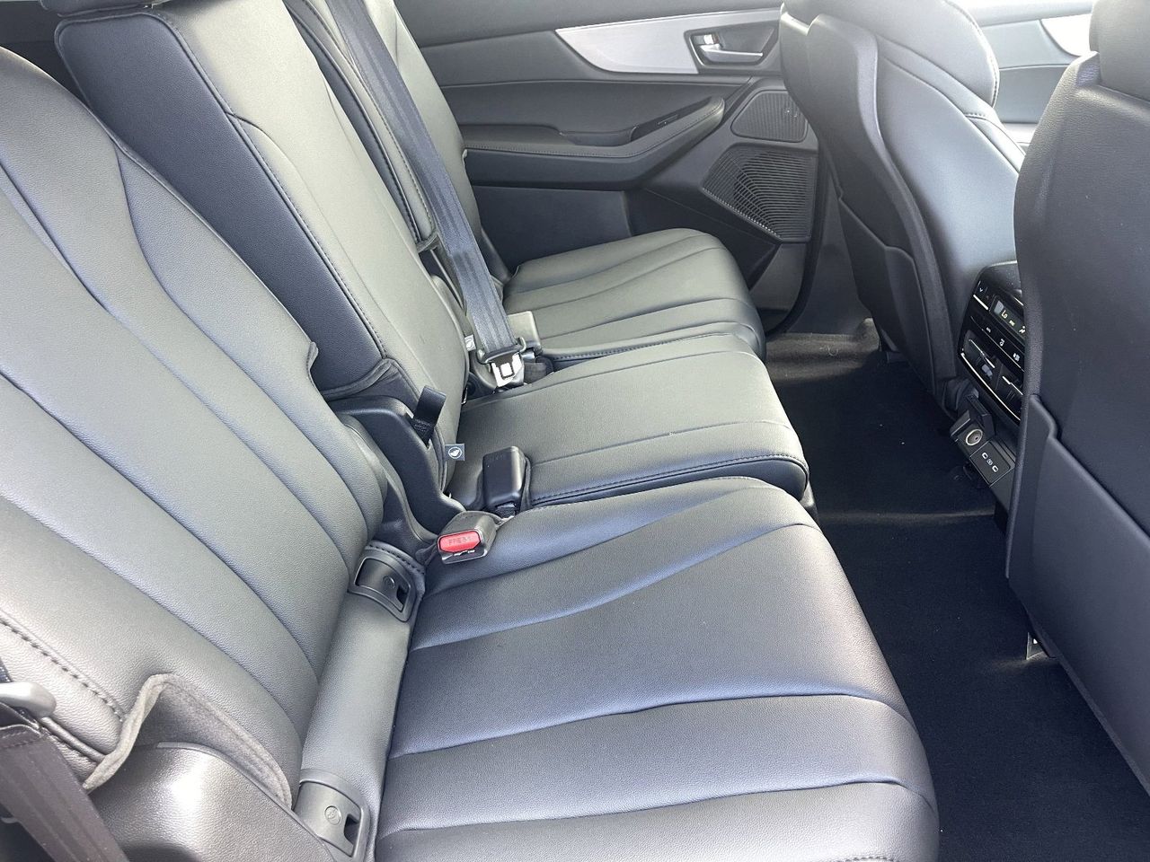 New 2026 Platinum White Pearl Acura FWD image 16