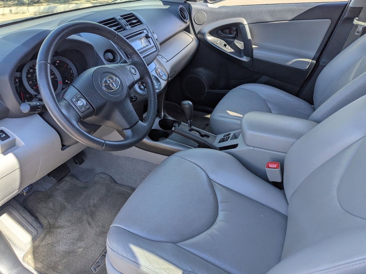 Used 2012 Pacific Blue Metallic Toyota Limited image 27