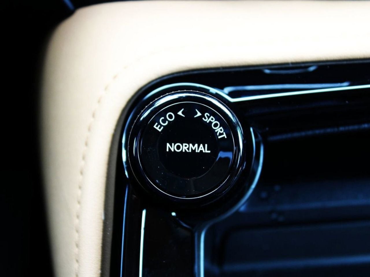 Used 2025 Cloudburst Gray Lexus 250 Base image 19