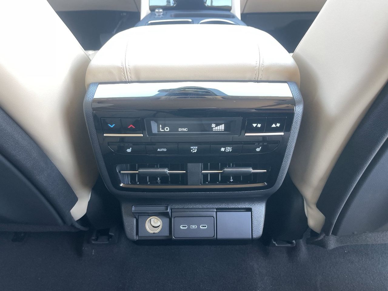 New 2026 Platinum White Pearl Acura SH-AWD Advance Package image 16