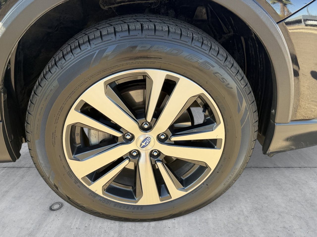 Used 2019 Crystal Black Silica Subaru 2.5i Limited image 9