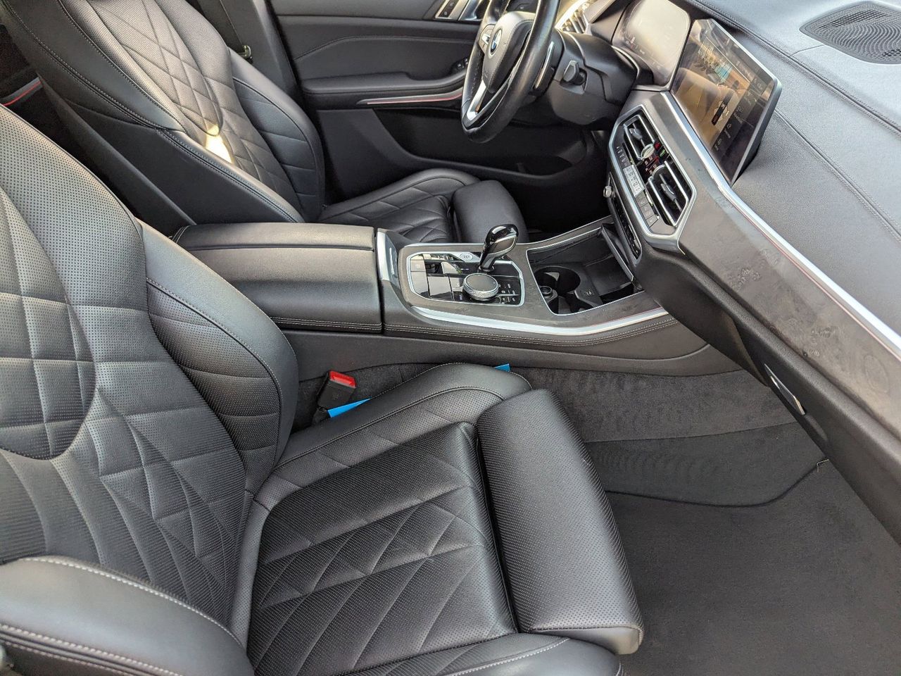 Used 2023 Black Sapphire Metallic BMW sDrive40i image 13