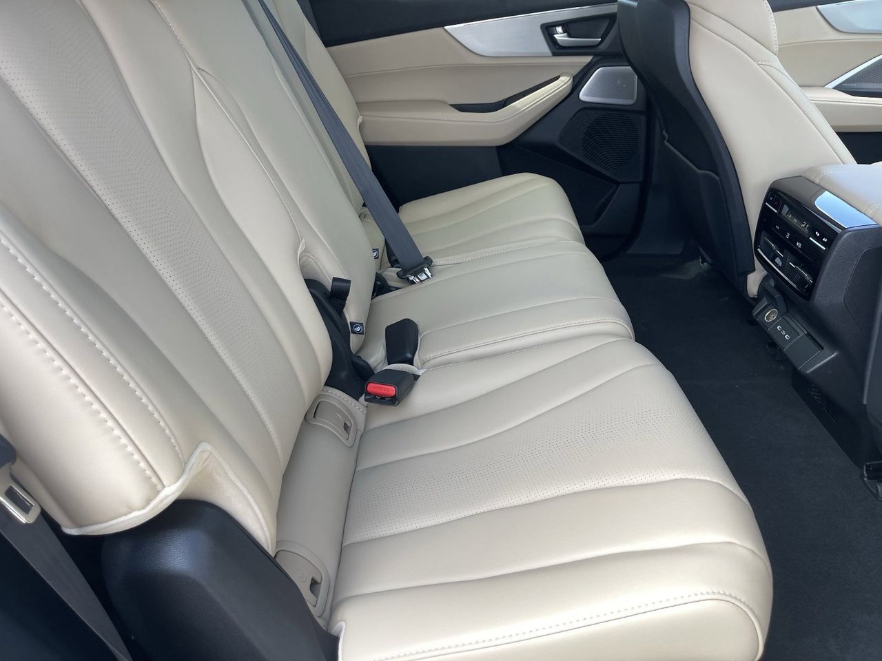 New 2026 Platinum White Pearl Acura FWD Technology Package image 16