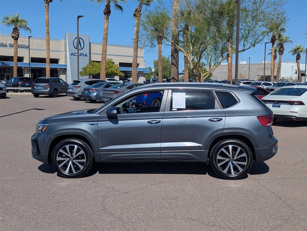 Used 2024 Volkswagen Taos 1.5T SE SUV