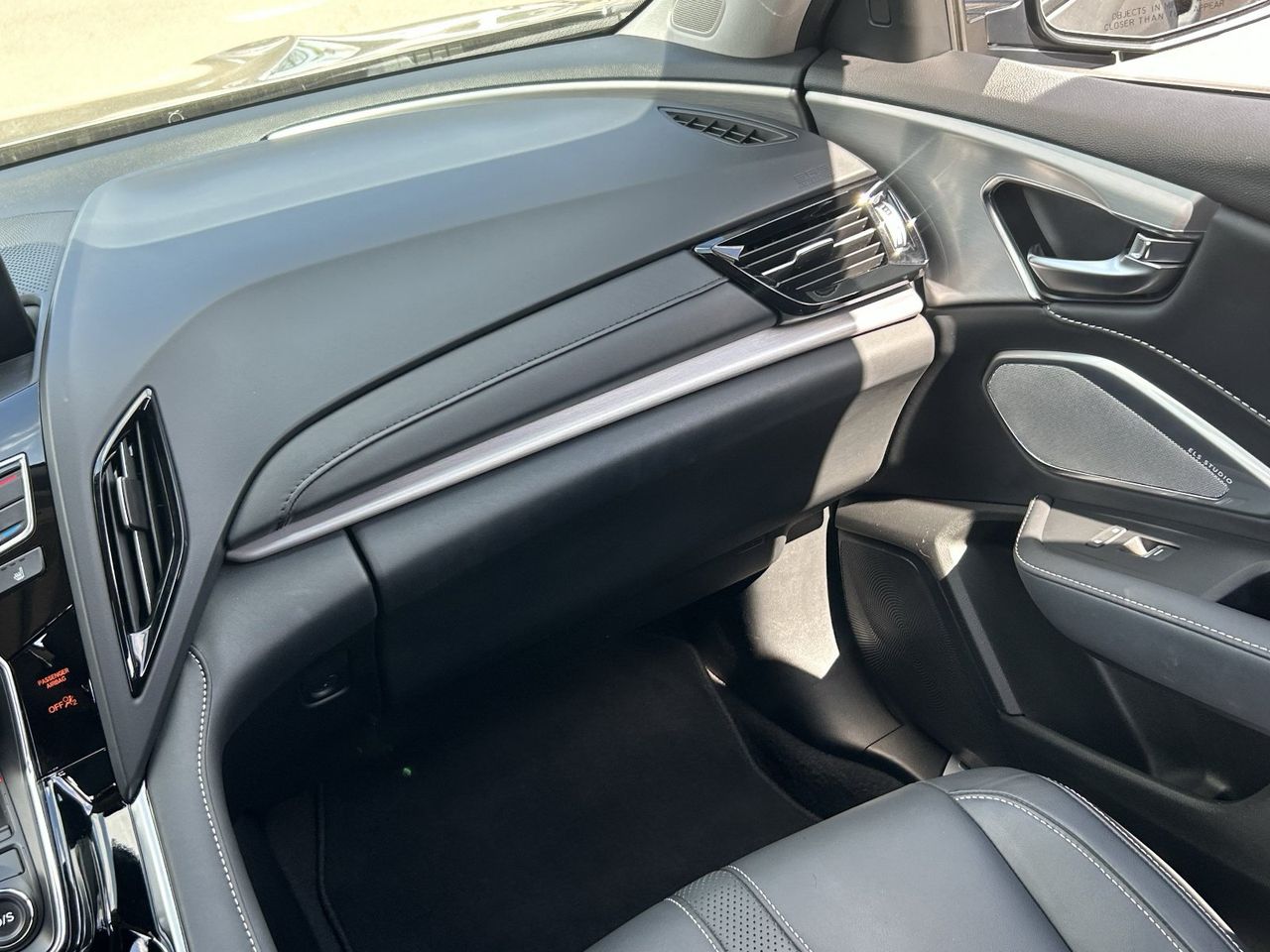 Used 2024 Liquid Carbon Metallic Acura Technology Package SH-AWD image 20