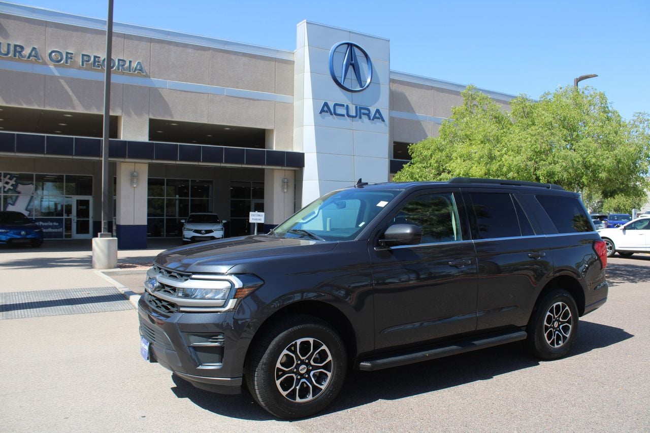 2024 Ford Expedition's photo