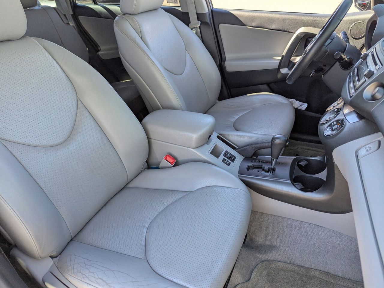 Used 2012 Pacific Blue Metallic Toyota Limited image 12