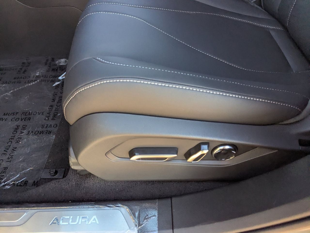 New 2026 Platinum White Pearl Acura SH-AWD image 25