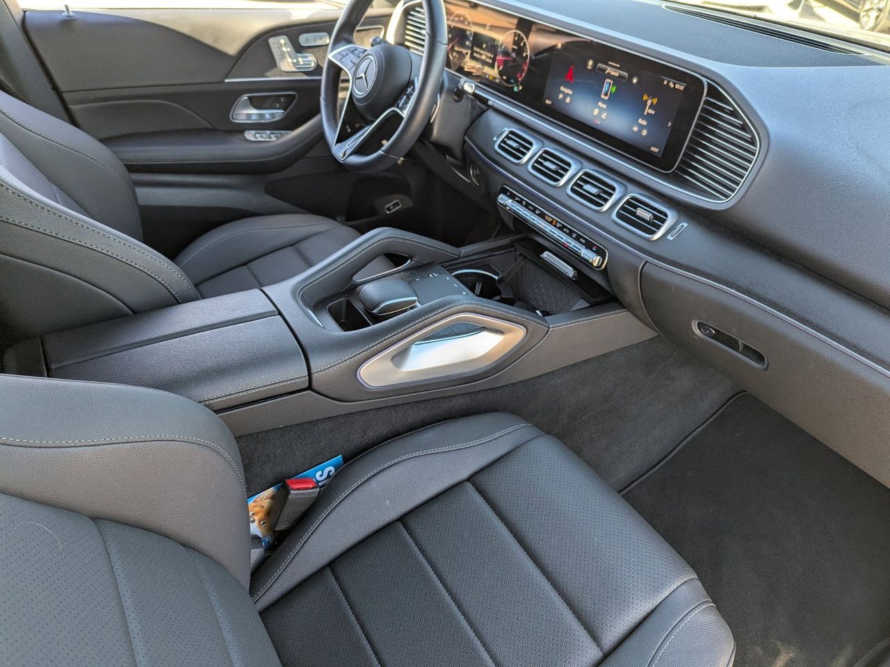 Used 2025 Selenite Gray Metallic Mercedes-Benz GLE 350 4matic® image 13