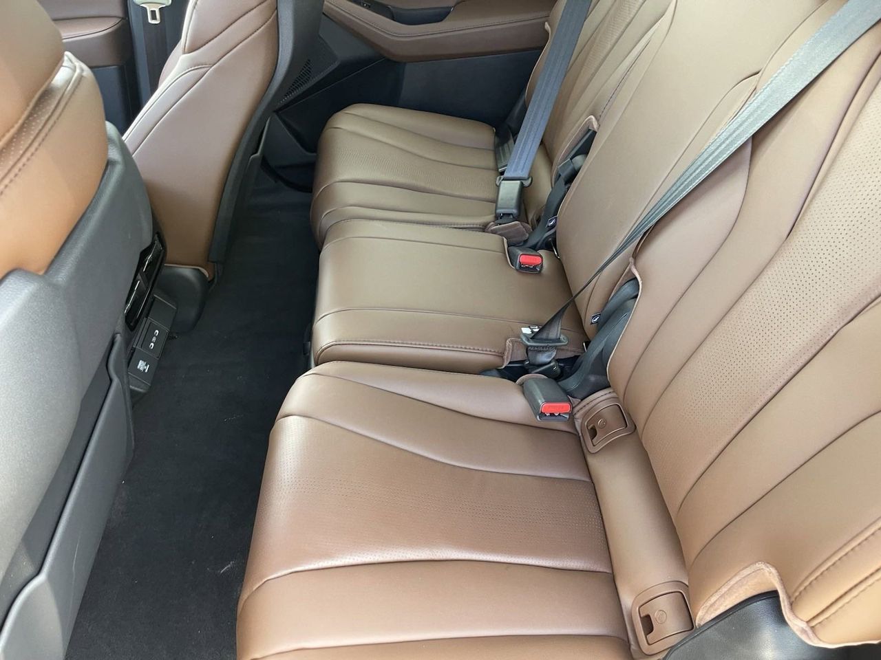 New 2026 Liquid Carbon Metallic Acura SH-AWD Technology Package image 18