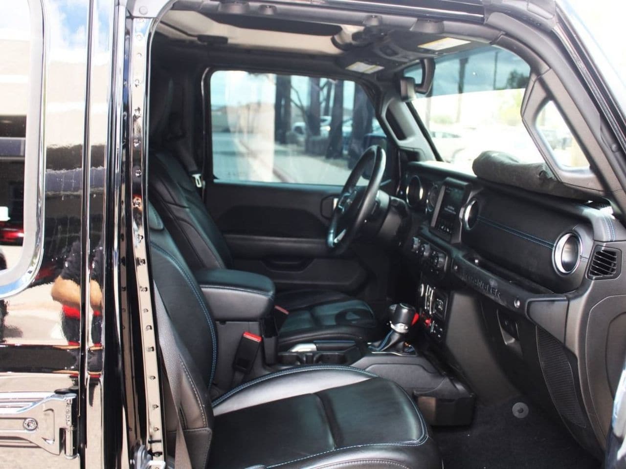 Used 2021 Black Clearcoat Jeep Unlimited Rubicon 4xe image 15