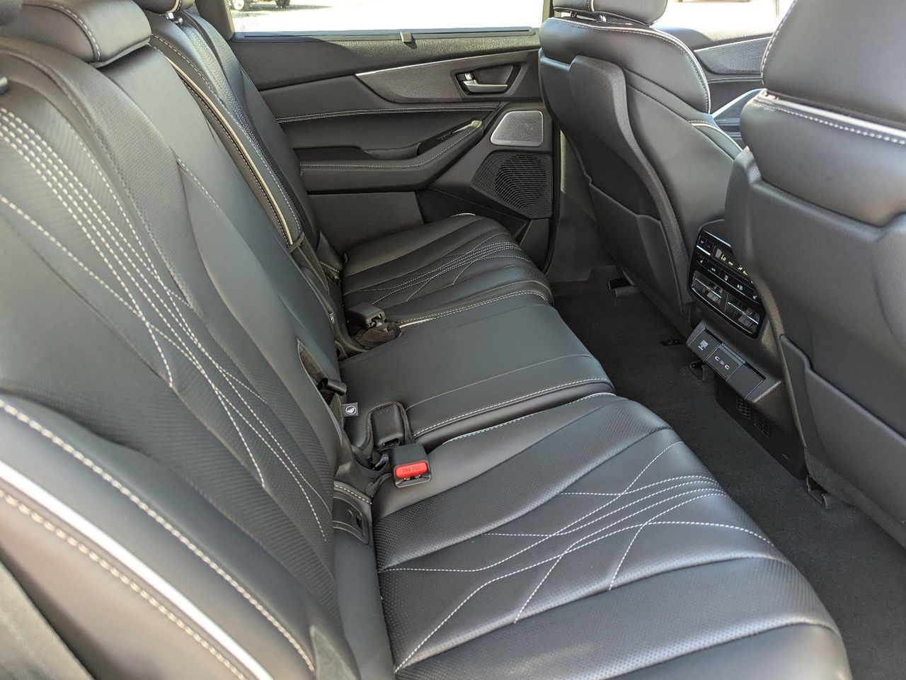New 2026 Platinum White Pearl Acura SH-AWD Advance Package image 15