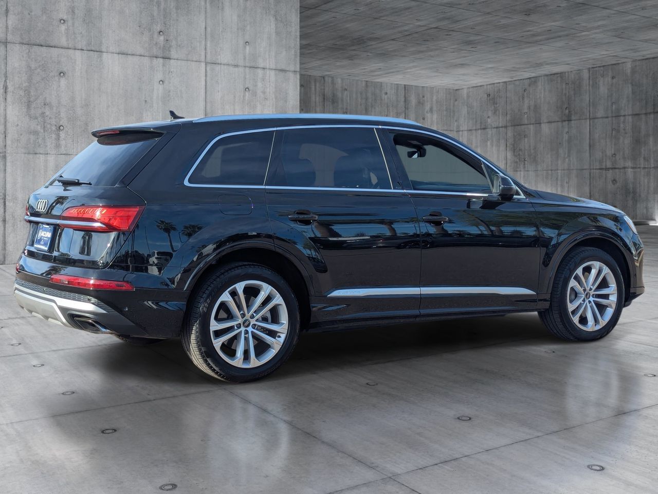 Used 2025 Mythos Black Metallic Audi 55 Premium Plus Quattro image 5