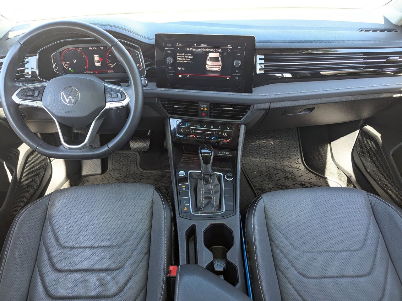 Used 2025 Deep Black Pearl Volkswagen 1.5T SEL image 15