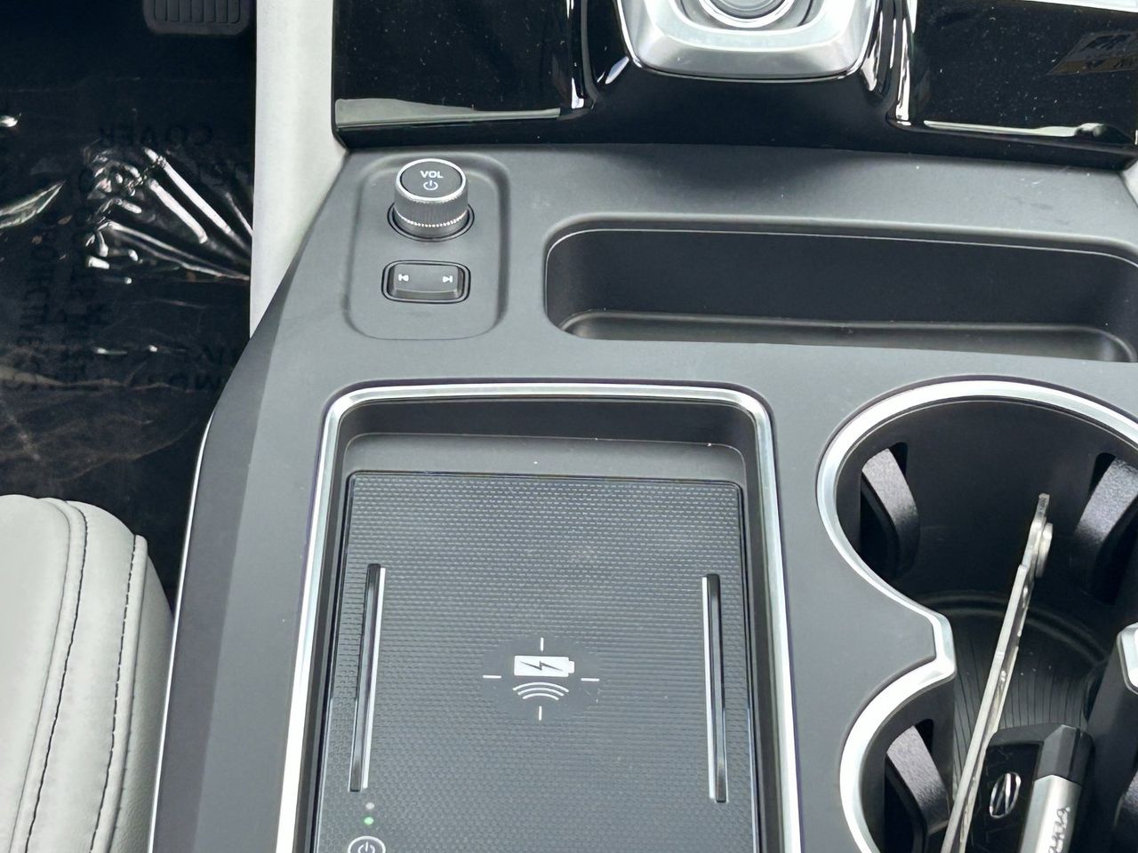 New 2026 Solar Silver Metallic Acura SH-AWD Technology Package image 23