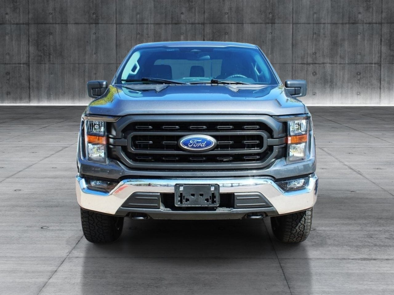Used 2023 Carbonized Gray Metallic Ford XLT image 9