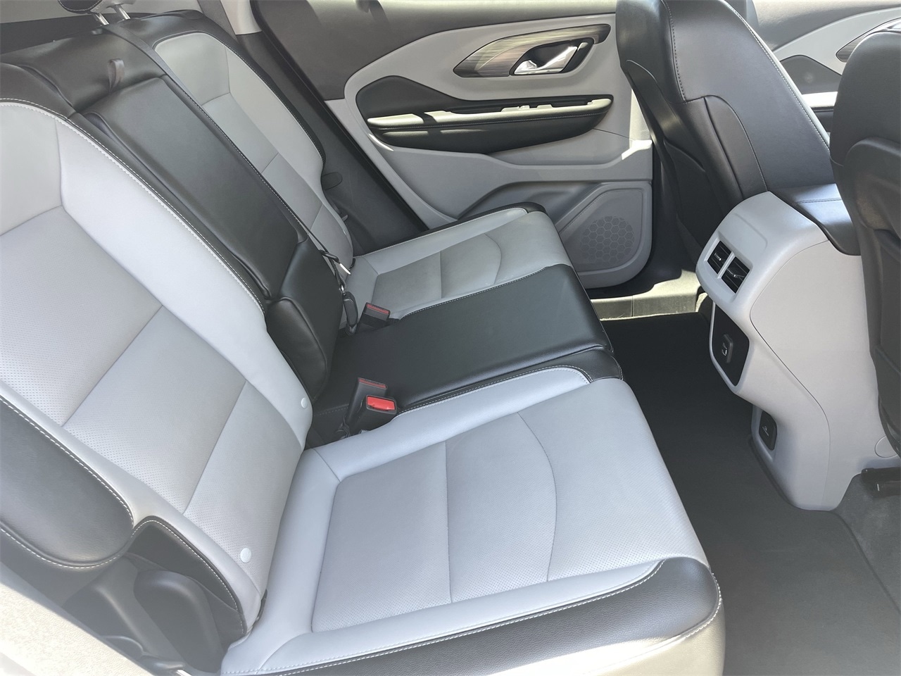 Image 13 of 2024 GMC Terrain