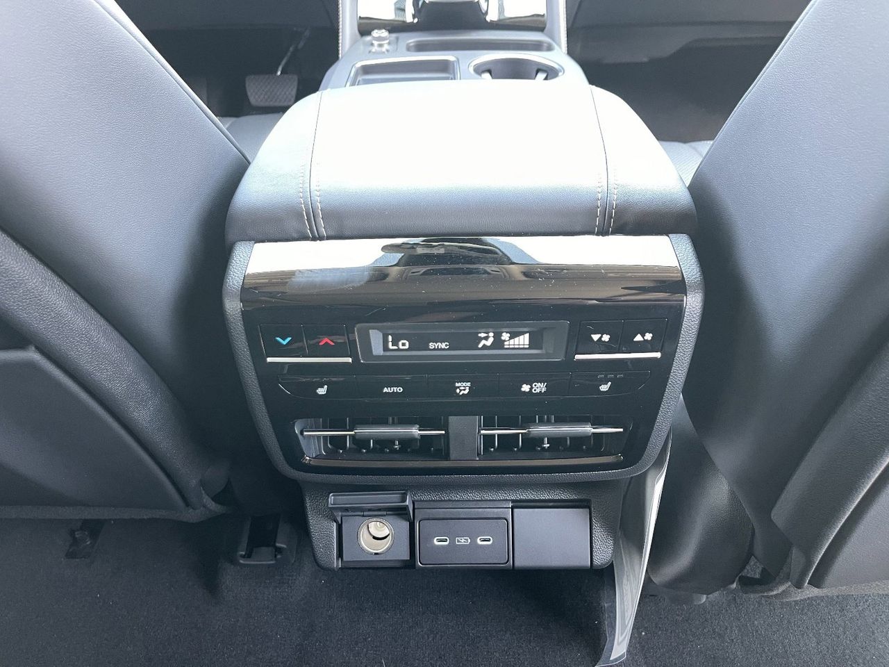 New 2026 Solar Silver Metallic Acura SH-AWD Advance Package image 17