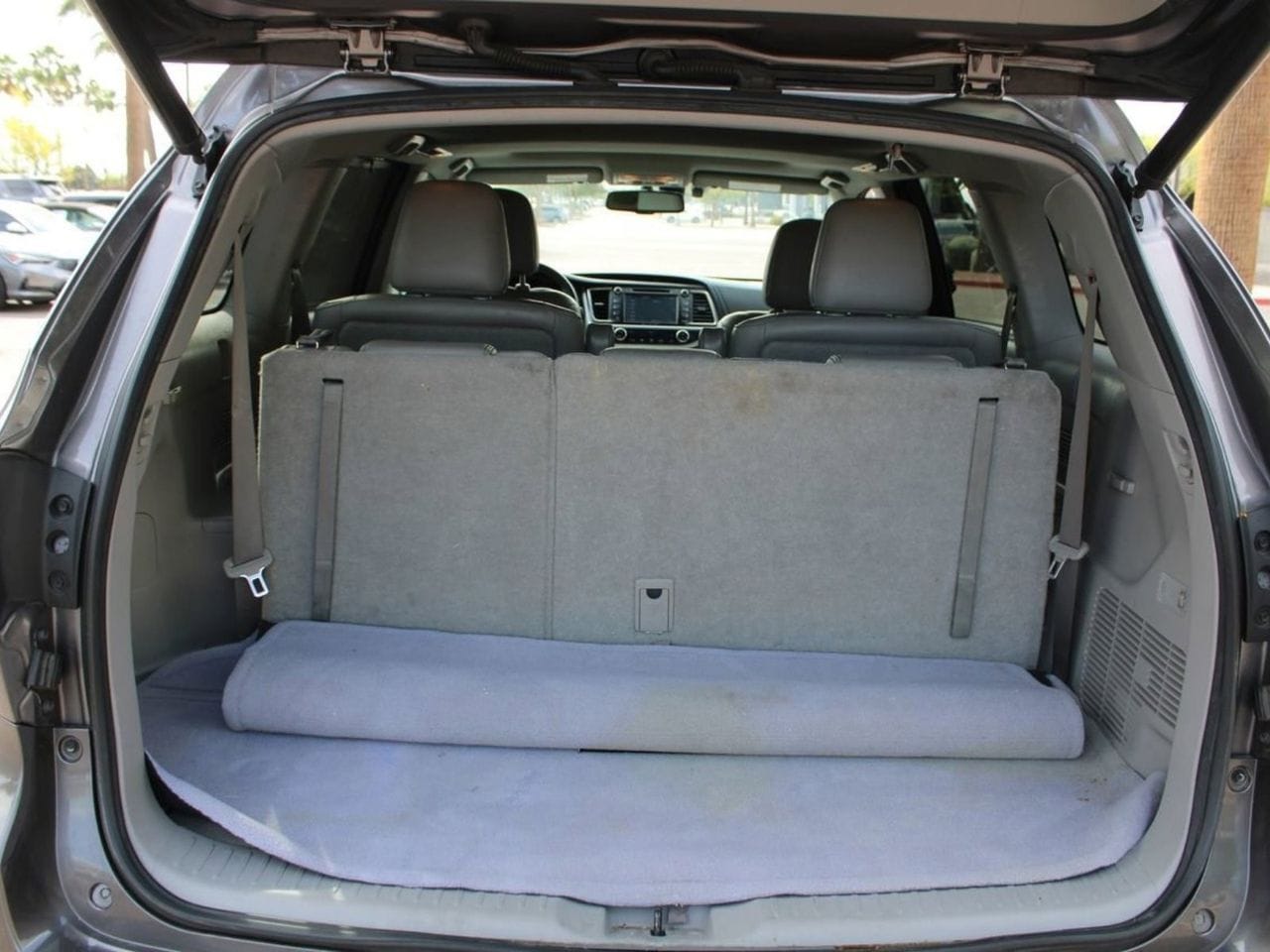 Used 2016 Predawn Gray Mica Toyota Limited image 11