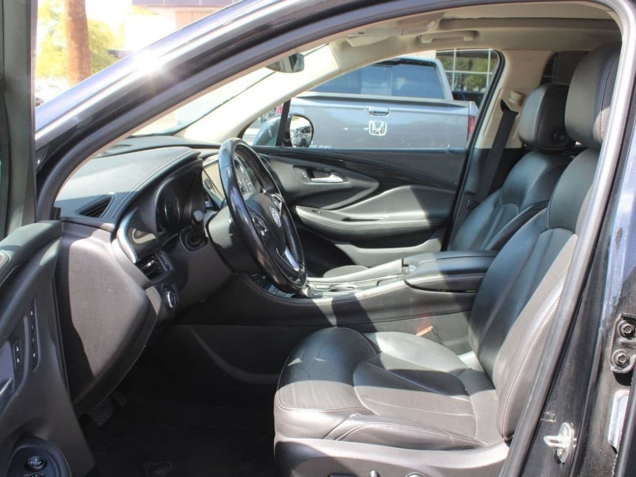 Used 2018 Ebony Twilight Metallic Buick Premium I image 11