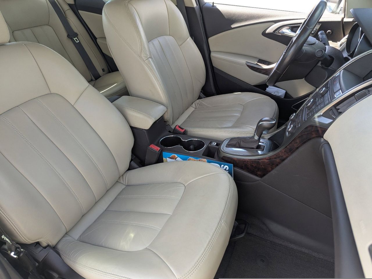 Used 2014 White Diamond Tricoat Buick Premium Group image 11