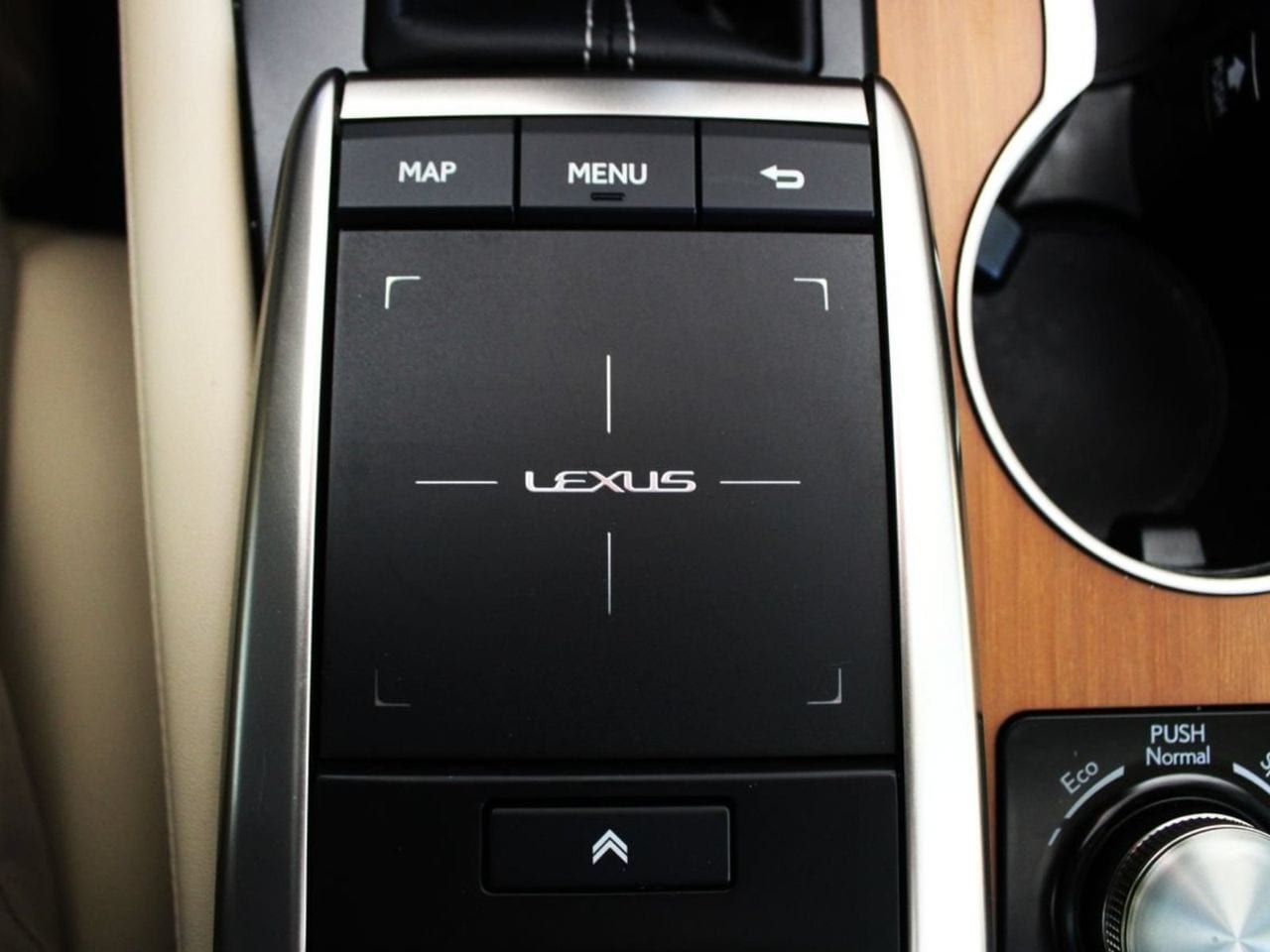 Used 2021 Eminent White Pearl Lexus 450h image 33