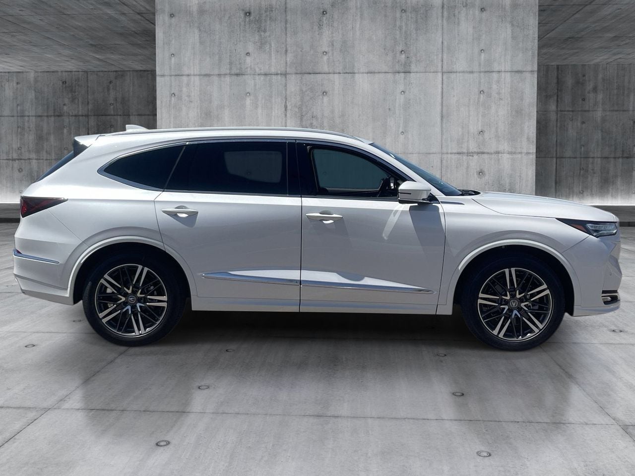 New 2026 Platinum White Pearl Acura SH-AWD Advance Package image 7