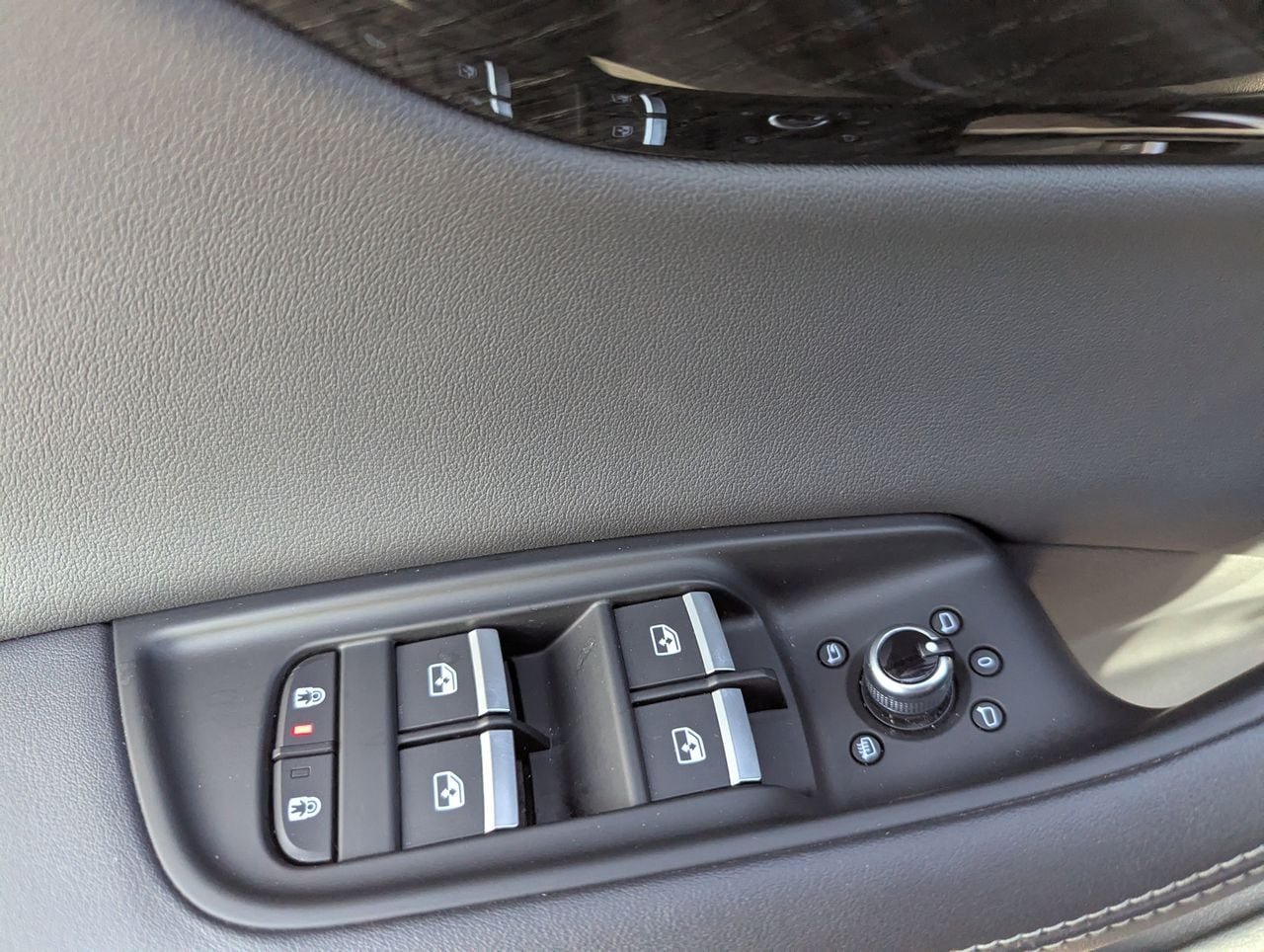 Used 2025 Mythos Black Metallic Audi 55 Premium Plus Quattro image 31