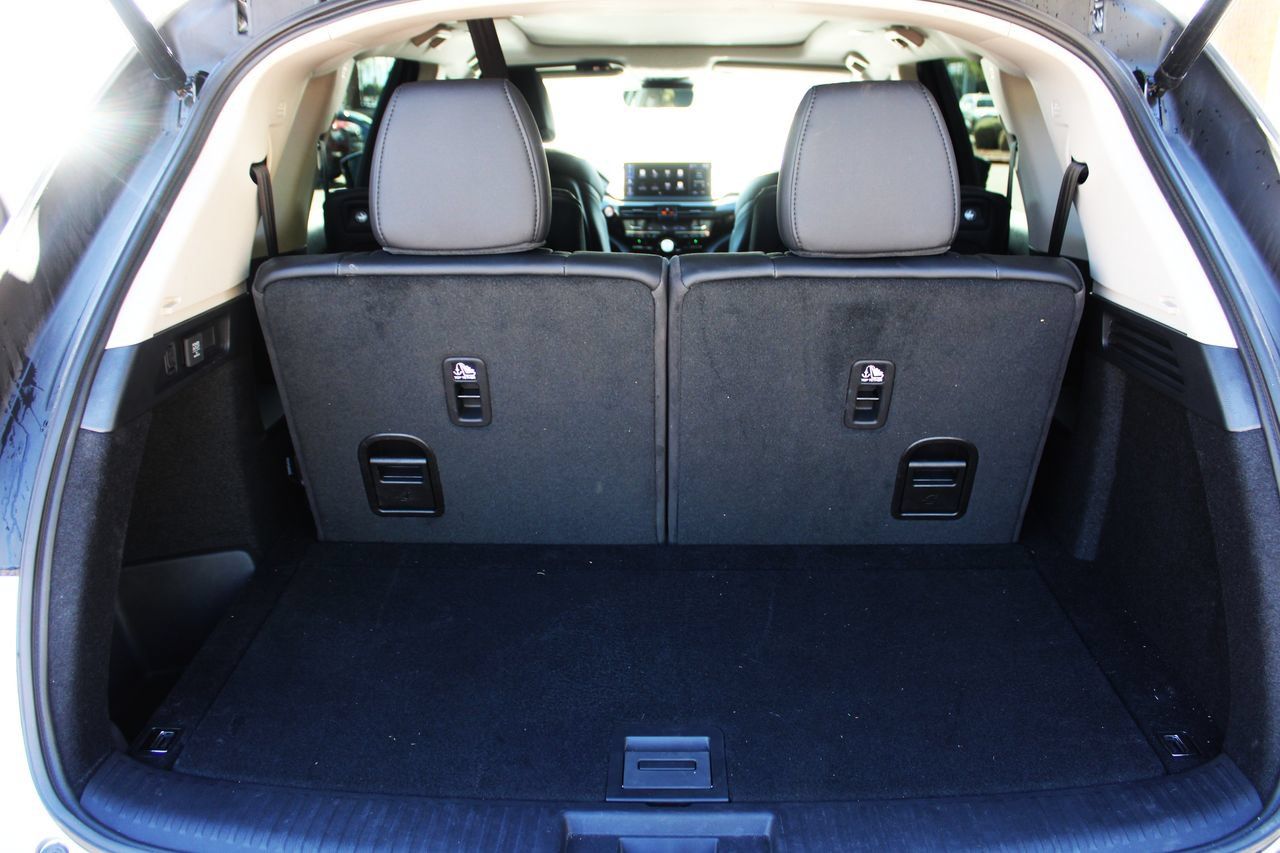 Certified Used 2026 Liquid Carbon Metallic Acura Premium image 15
