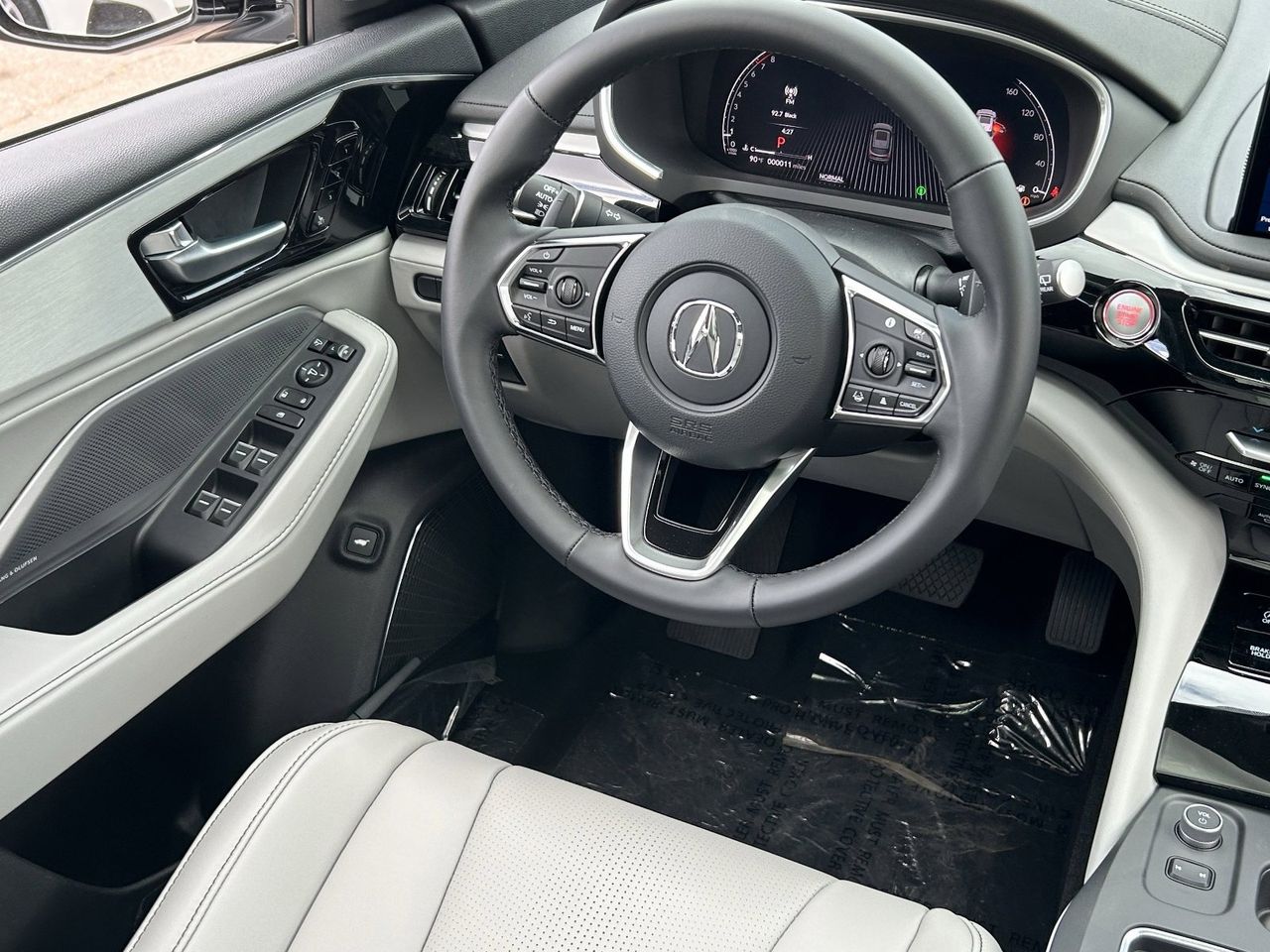 New 2026 Solar Silver Metallic Acura SH-AWD Technology Package image 17