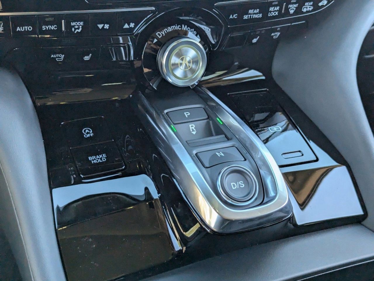 New 2026 Platinum White Pearl Acura FWD Technology Package image 22