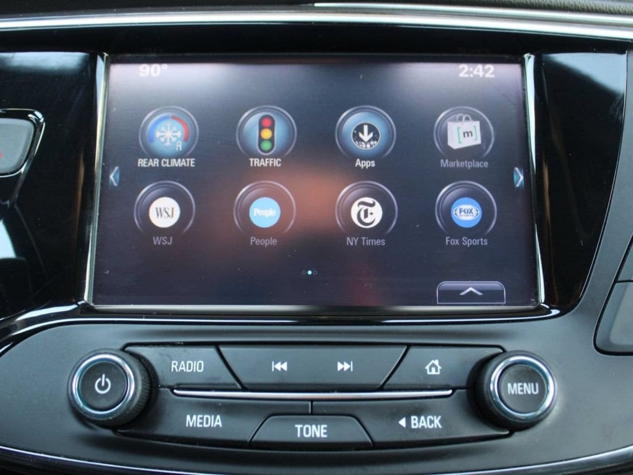 Used 2018 Ebony Twilight Metallic Buick Premium I image 26