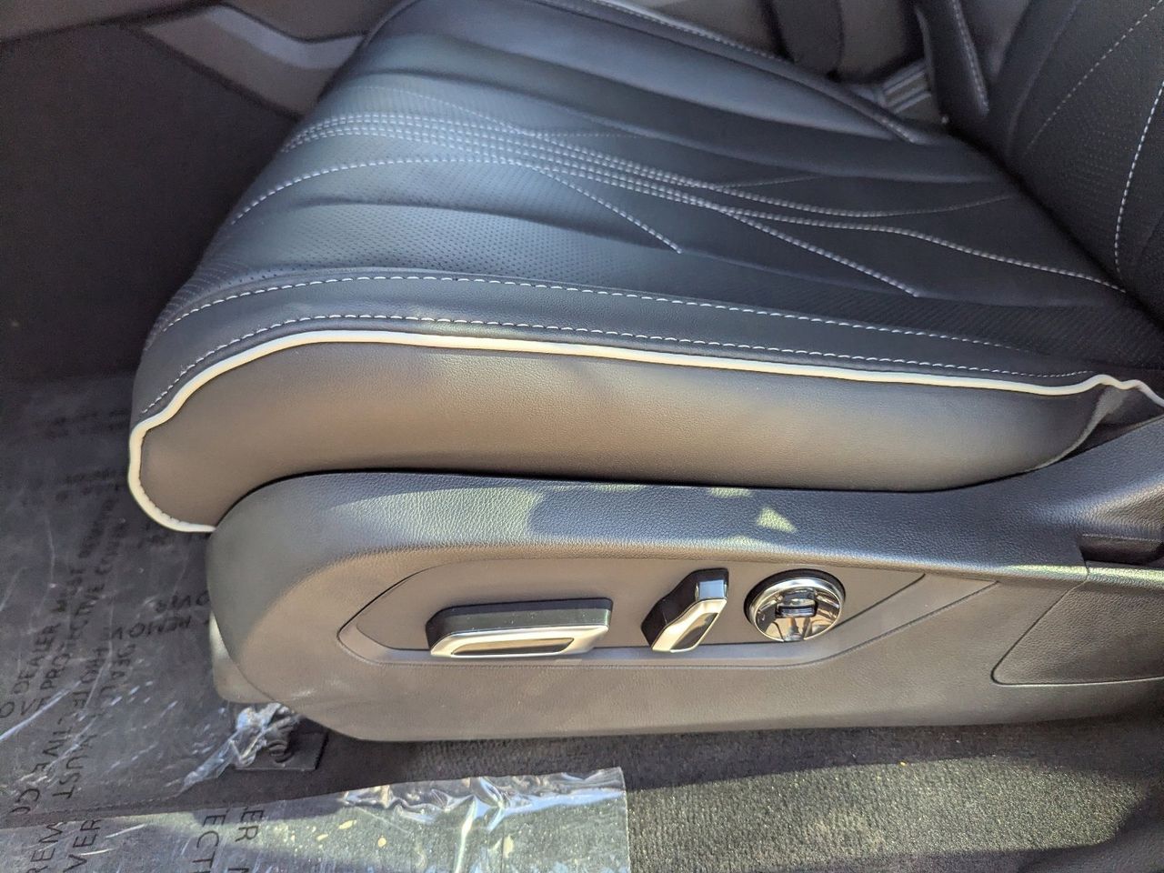 New 2026 Platinum White Pearl Acura SH-AWD Advance Package image 31