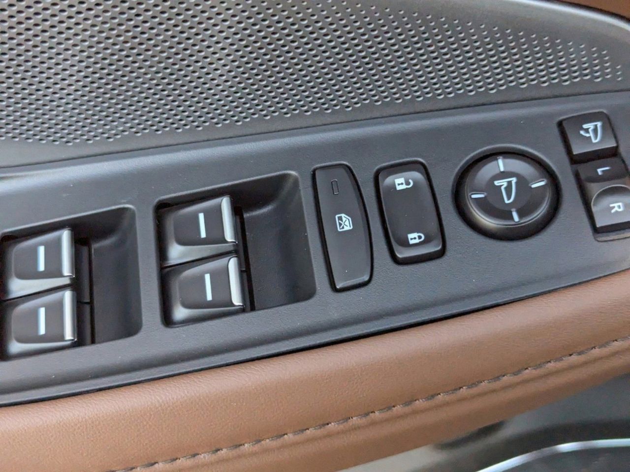 New 2026 Liquid Carbon Metallic Acura FWD Technology Package image 17