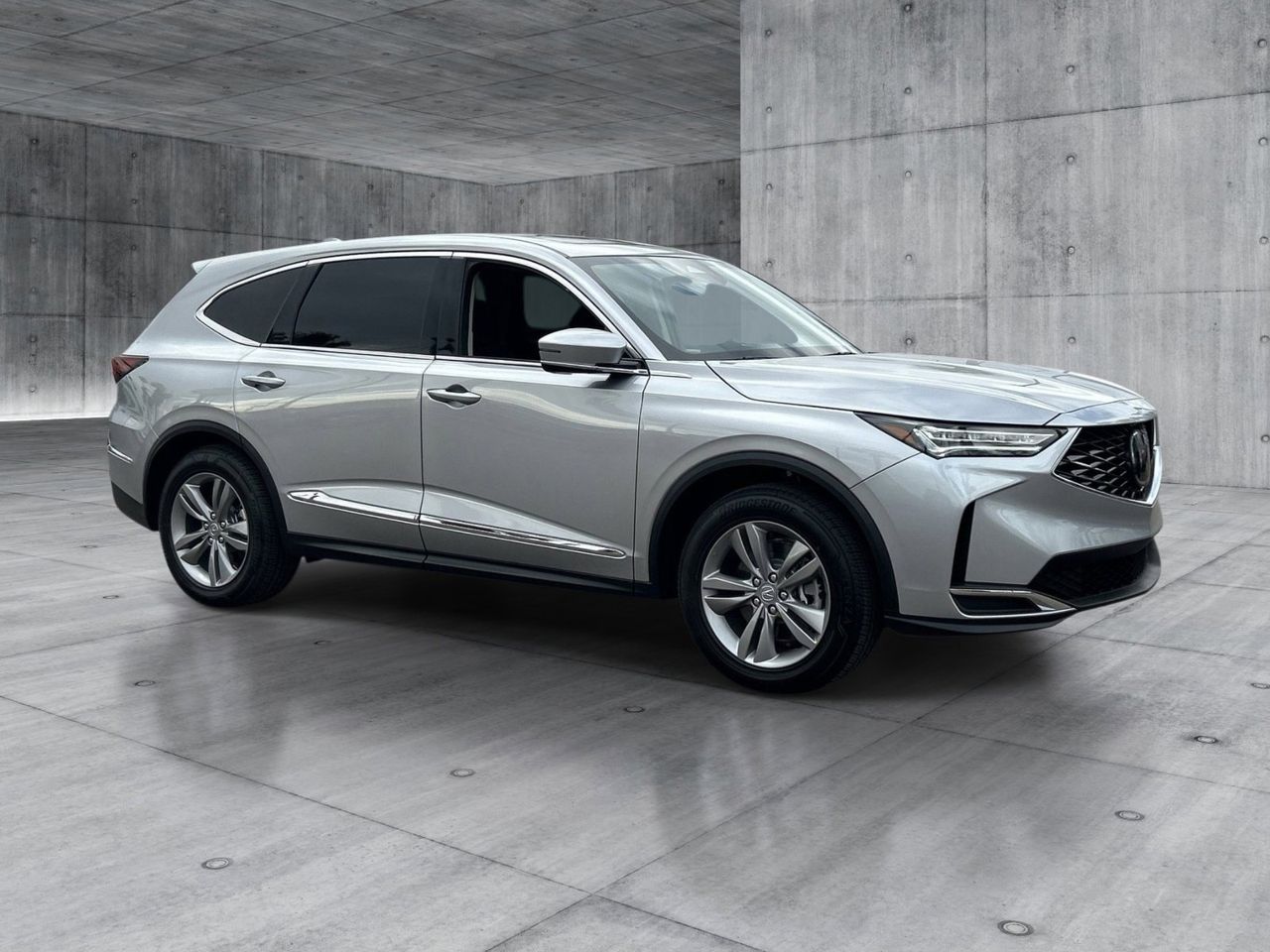 New 2026 Solar Silver Metallic Acura SH-AWD image 8