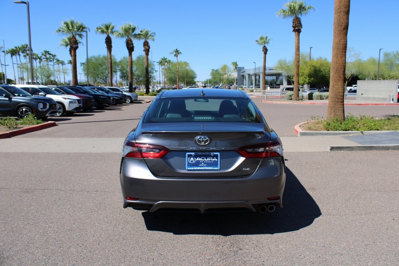 2023 Toyota Camry SE photo 3