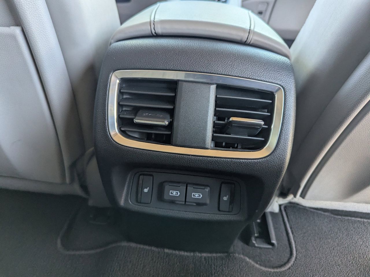 Used 2019 Lunar Silver Metallic Acura Advance Package image 16