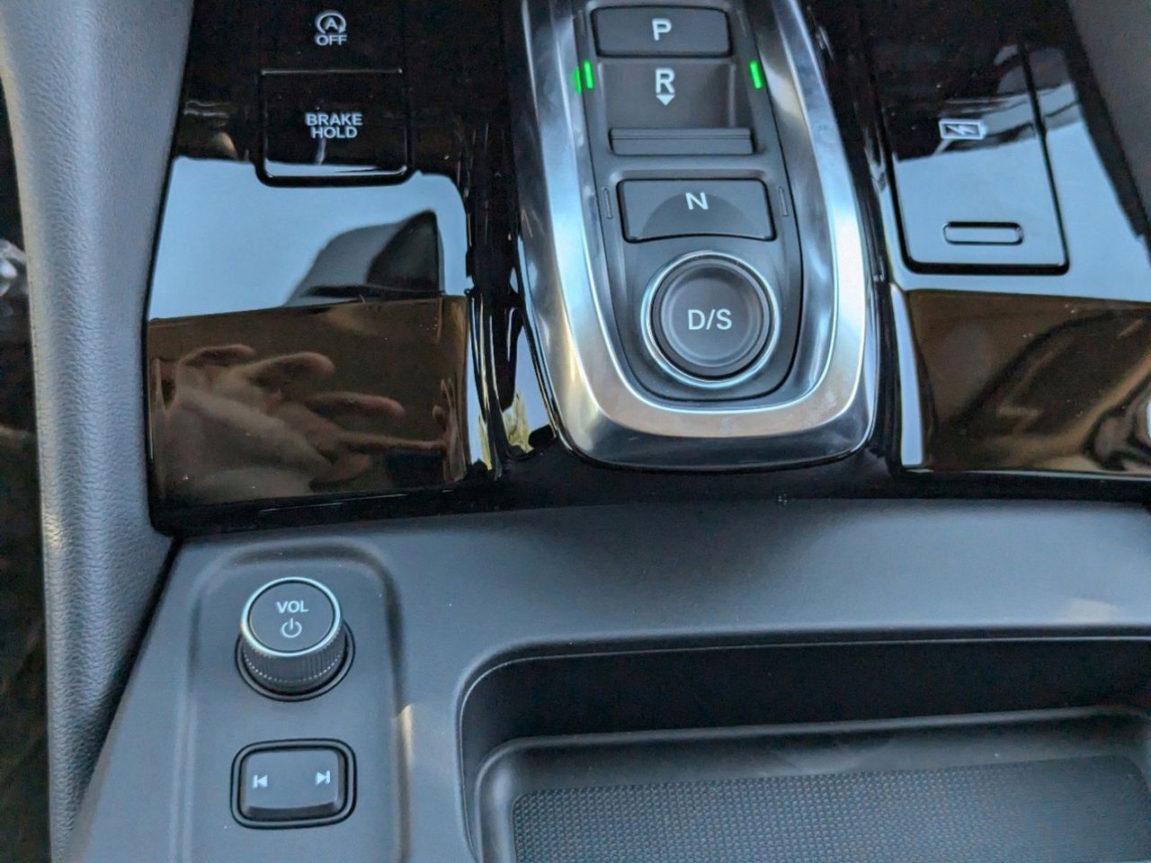 New 2026 Platinum White Pearl Acura SH-AWD image 22