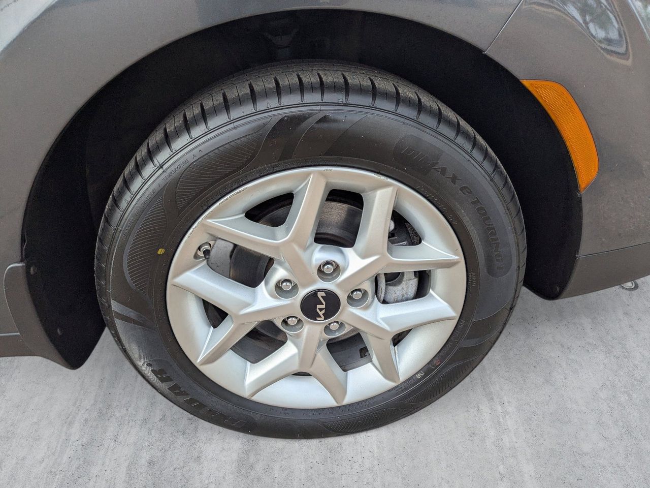 Used 2022 Gravity Gray Kia LX image 8