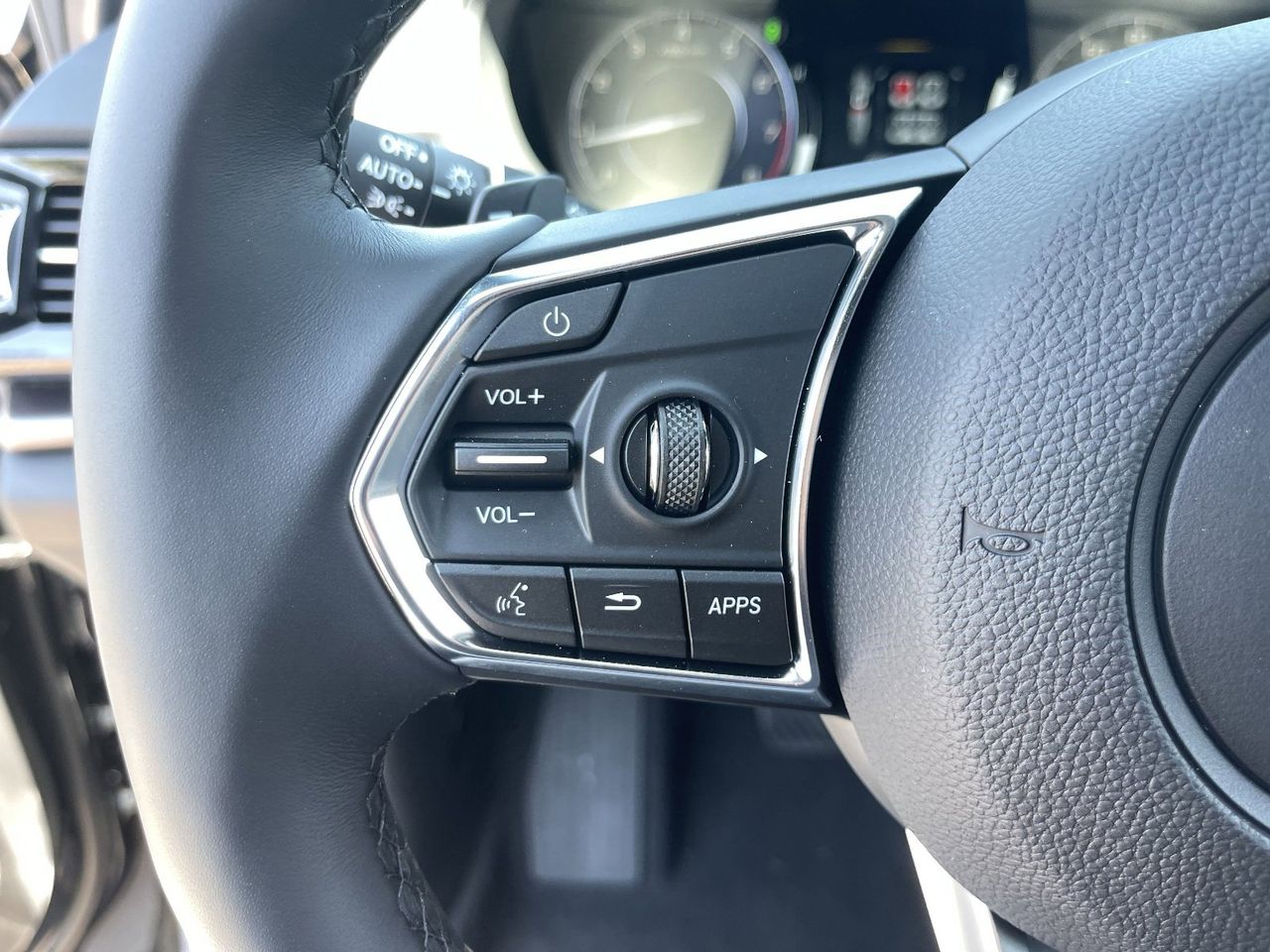 New 2026 Platinum White Pearl Acura SH-AWD image 32